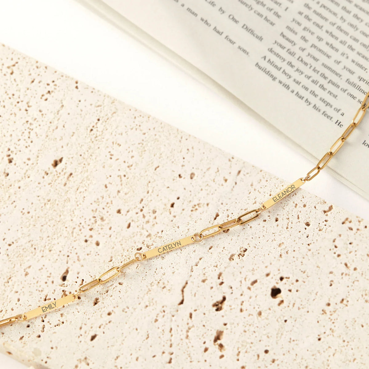 The Link Name Necklace – Mom’s Favourite